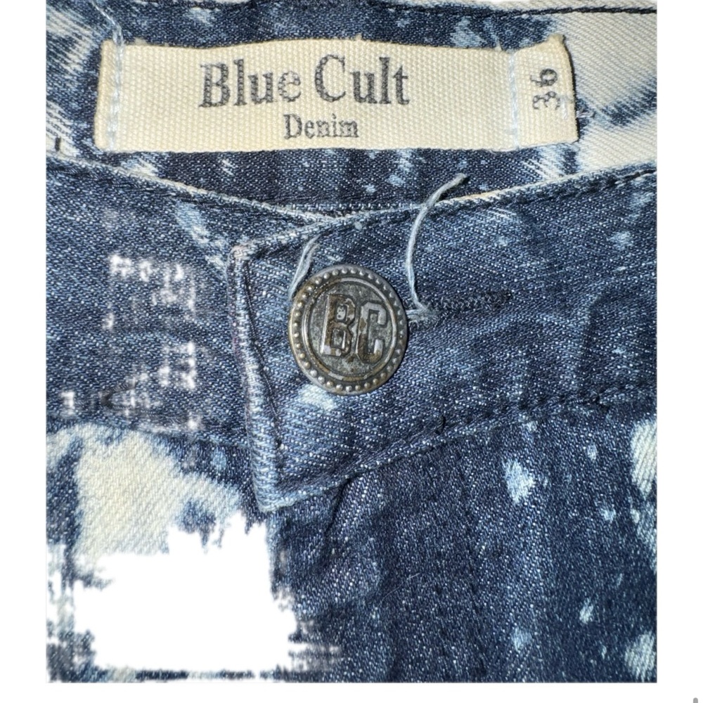 Blue shorts - Picture 3 of 3